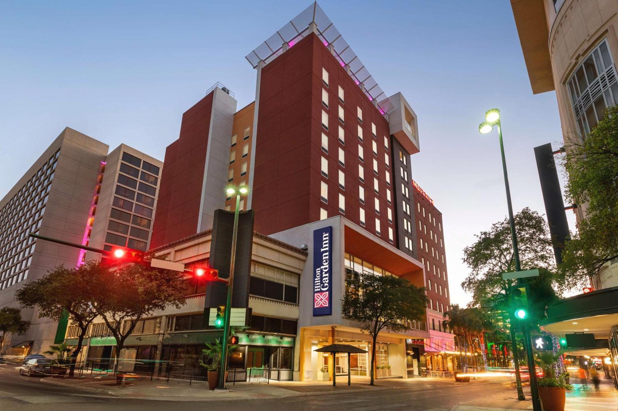 Hilton Garden Inn San Antonio Downtown Riverwalk Zewnętrze zdjęcie